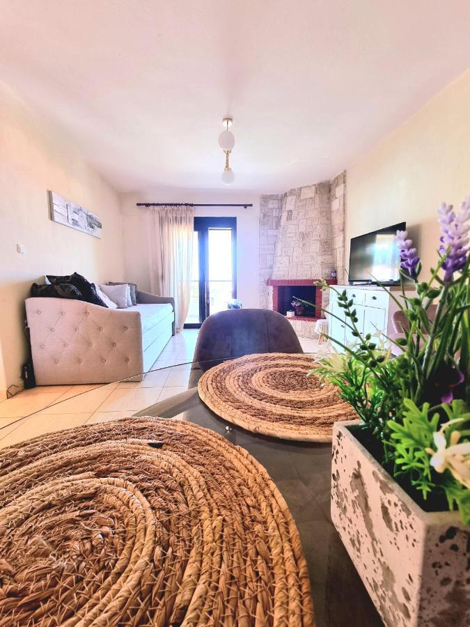 Nice Apartment With Amazing Views Kriopigi Esterno foto