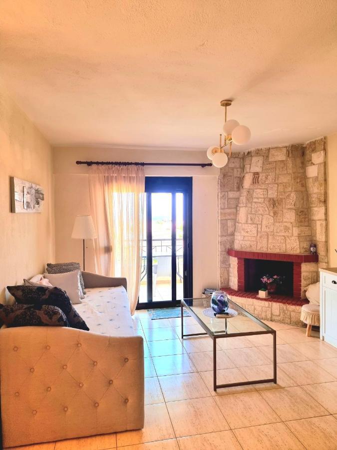 Nice Apartment With Amazing Views Kriopigi Camera foto